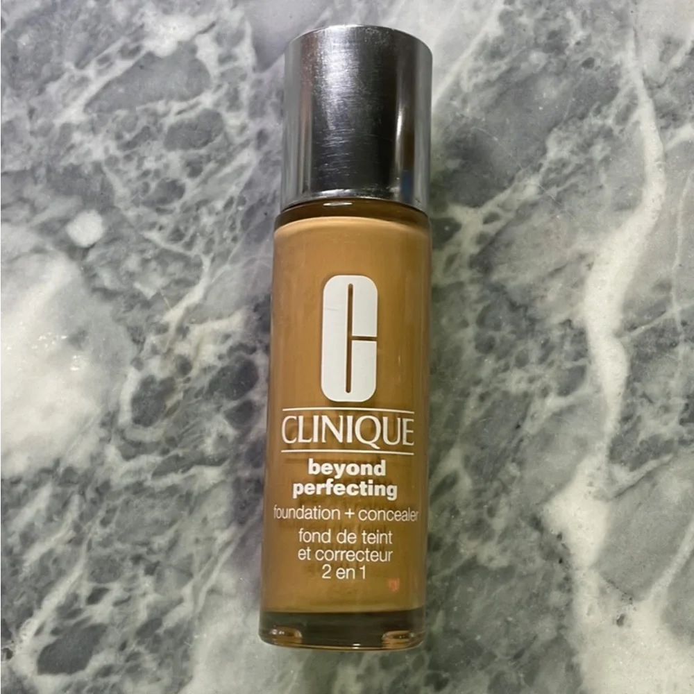 Clinique‎ Beyond Perfecting Foundation Concealer Honey Wheat